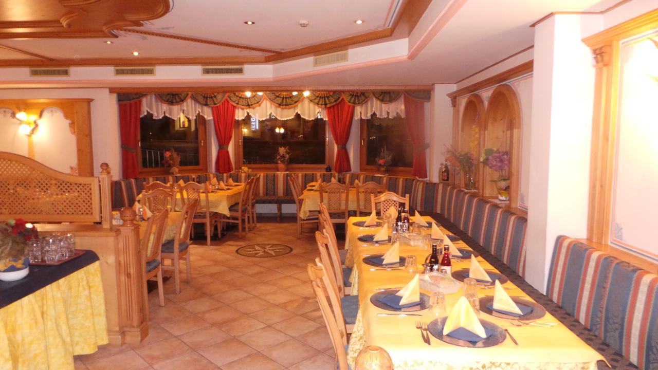 Hotel Pordoi - Fam Furgler Arabba Exterior photo